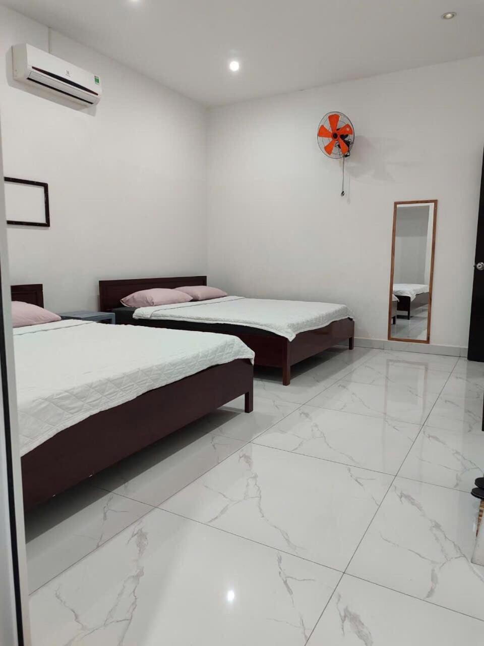 Nha Khach Ken Hotel Ca Mau Luaran gambar