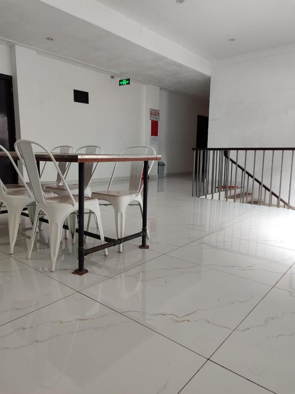 Nha Khach Ken Hotel Ca Mau Luaran gambar